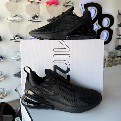 NIKE 270