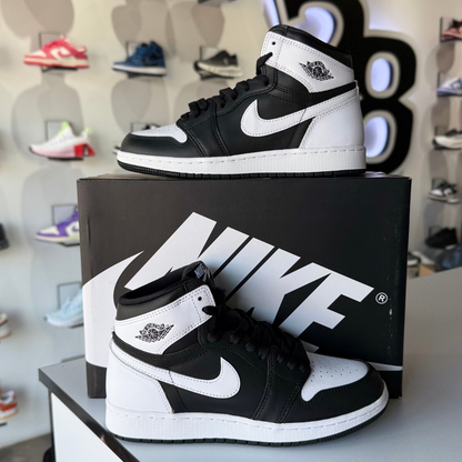 AIR JORDAN 1 RETRO HIGH REVERSE PANDA
