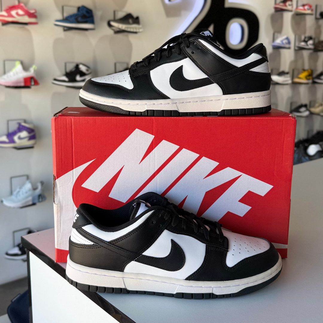 NIKE DUNK LOW PANDA