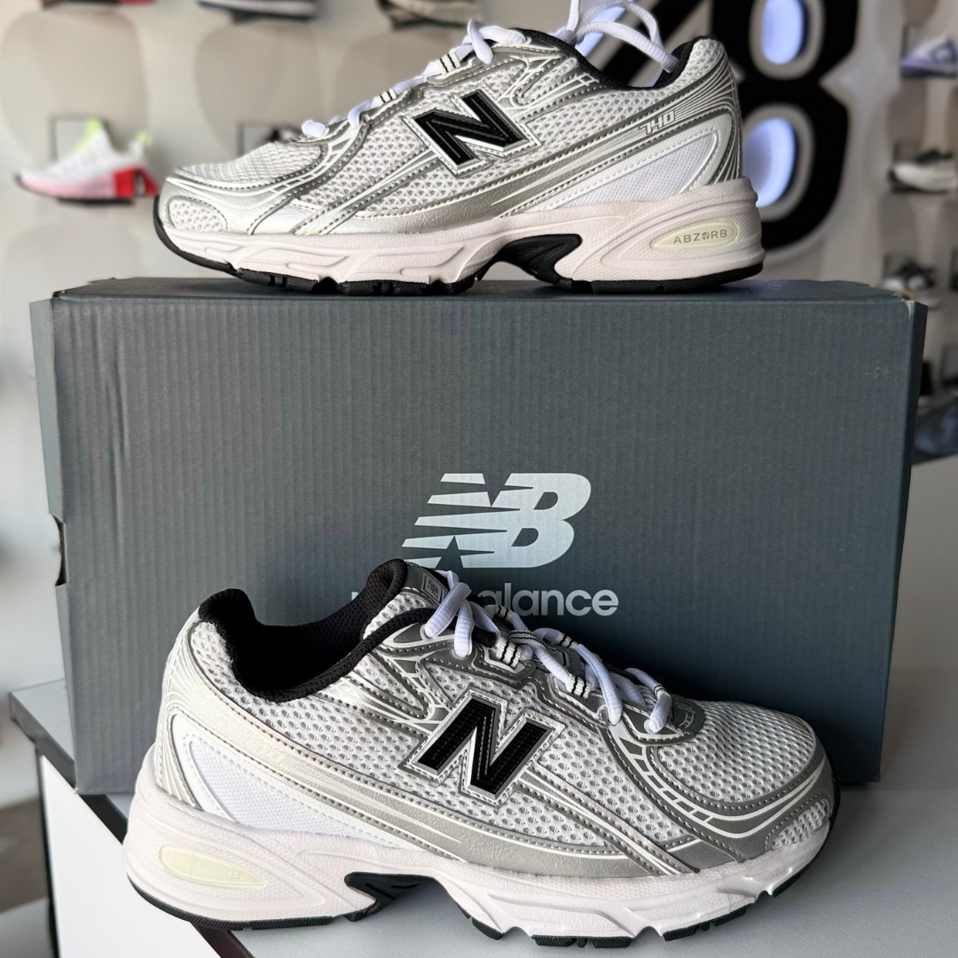 NEW BALANCE 740