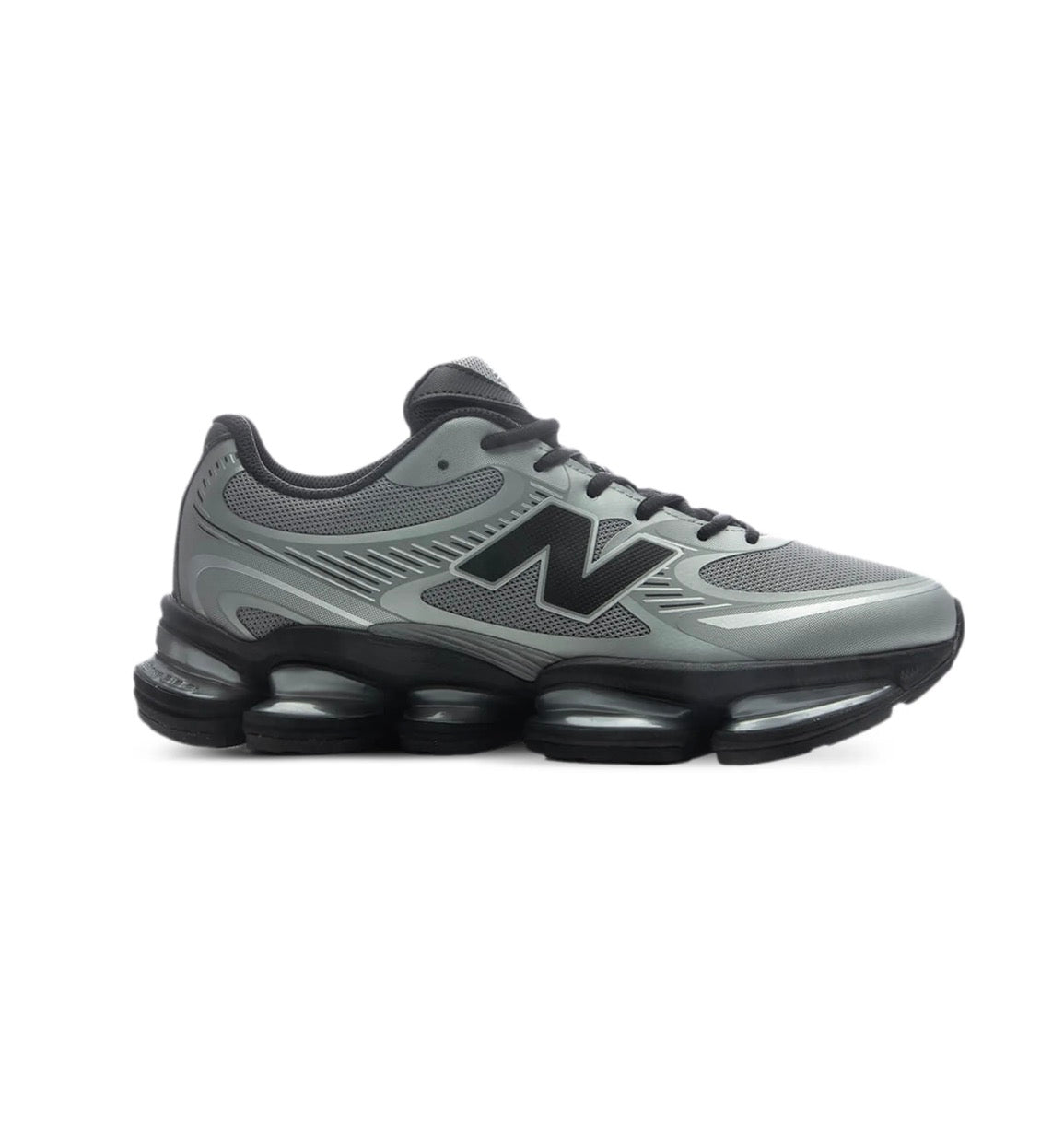 NEW BALANCE 2000